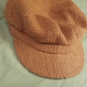 🧡 peachy & light pink tweed hat..